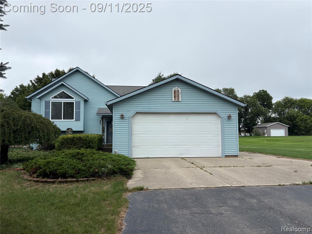 5069 Dio Drive, Cedar Springs, MI 49319 — front exterior