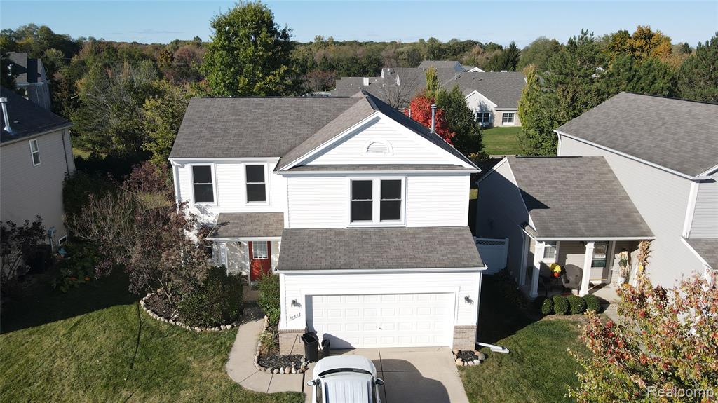 5184 Meadow Crest Circle, Holly, MI 48442 — Photo 2
