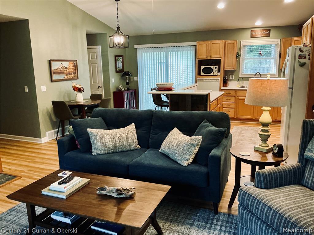 318 Elm Avenue, Roscommon, MI 48653 — Photo 2