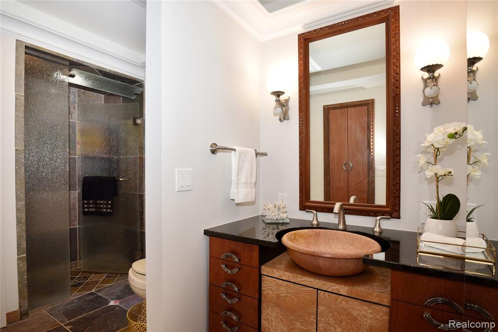 821 River Bend Drive, Rochester Hills, MI 48307 — Photo 19