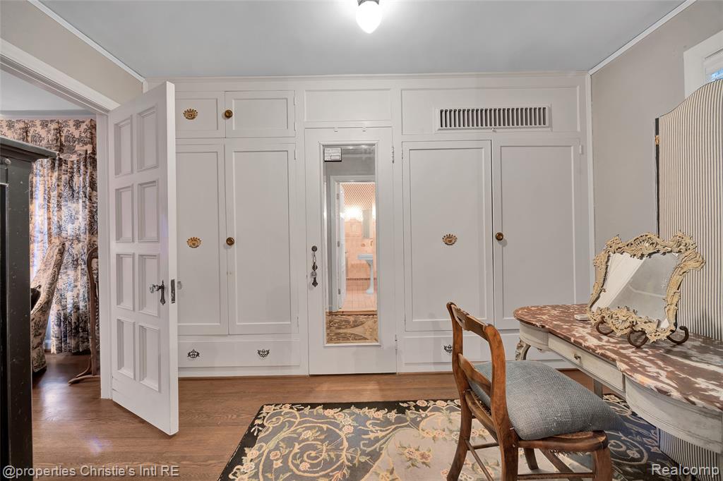19635 Shrewsbury Road, Detroit, MI 48221 — Photo 39