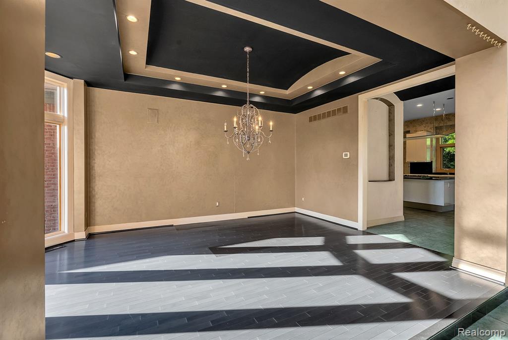 5779 Pinecrest Estates Drive, Ann Arbor, MI 48105 — Photo 14
