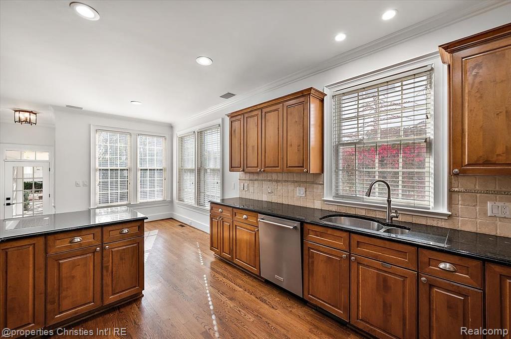 775 Wallace Street, Birmingham, MI 48009 — Photo 32