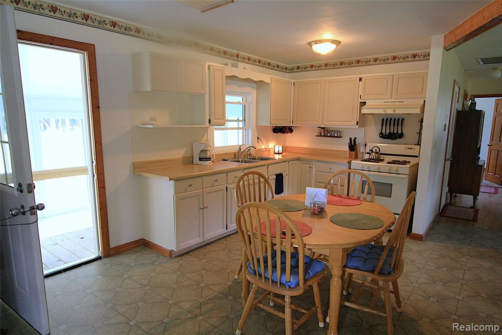6730 FORT Road, Birch Run, MI 48415 — Photo 12