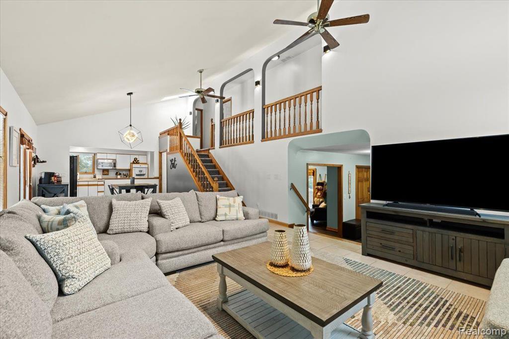 1415 ROSE CENTER Road, Fenton, MI 48430 — Photo 8
