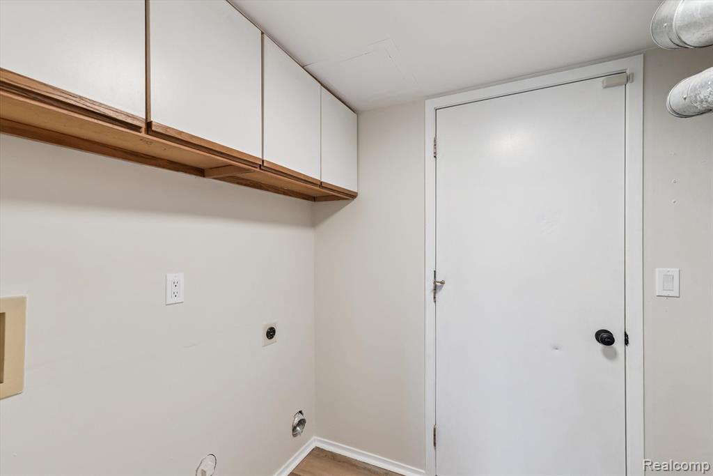 36550 Deerhurst S, Westland, MI — Photo 14