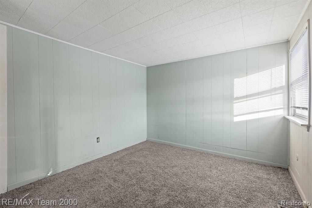 5526 SYLVIA Street, Dearborn Heights, MI 48125 — Photo 6
