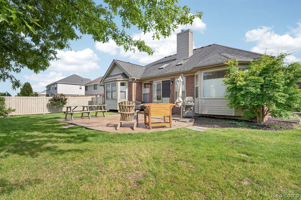 25820 Timber Creek Lane, Flat Rock, MI 48134 — Photo 29