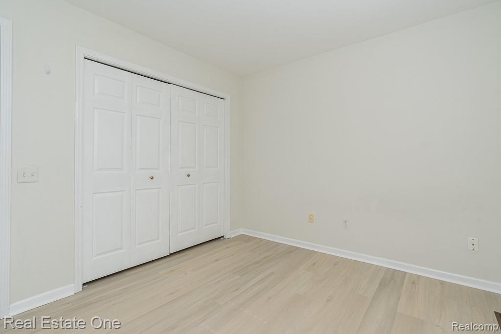 619 Whitney Drive, Rochester Hills, MI 48307 — Photo 36