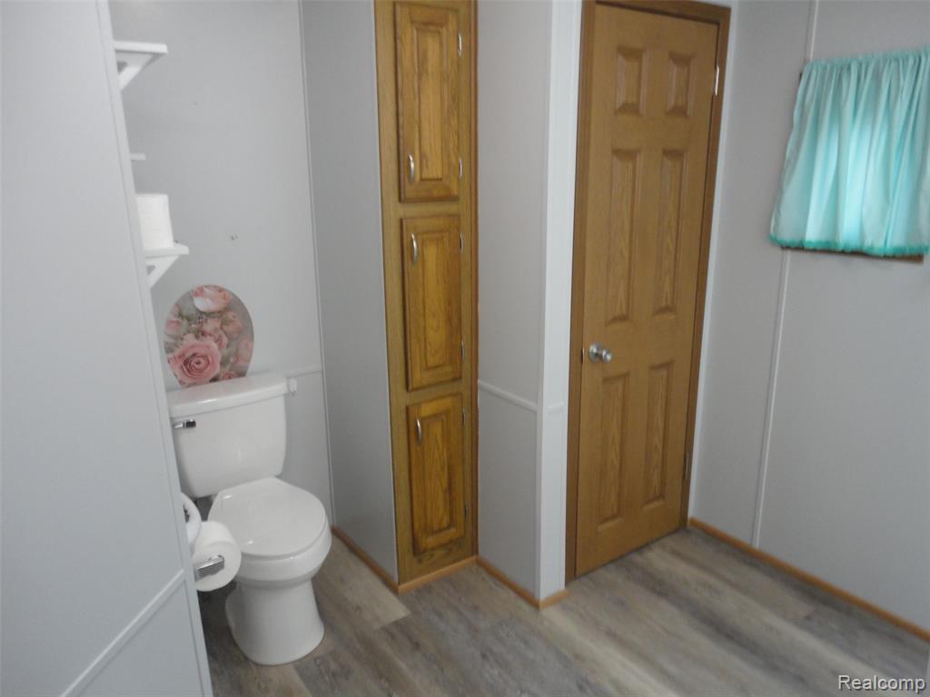 423 Glasgow, Temperance, MI 48182 — Photo 15