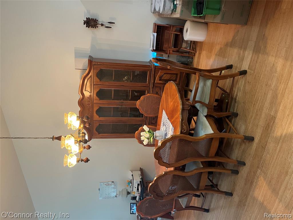 812 Crystal Lane, Marysville, MI 48040 — Photo 6