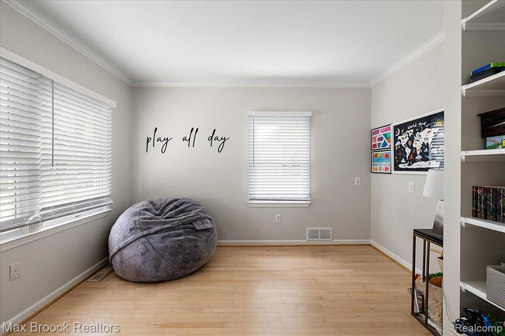 731 CHAPIN Avenue, Birmingham, MI 48009 — Photo 8
