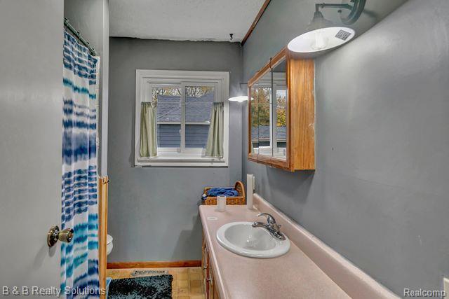 810 GIBBS Street, Caro, MI 48723 — Photo 14
