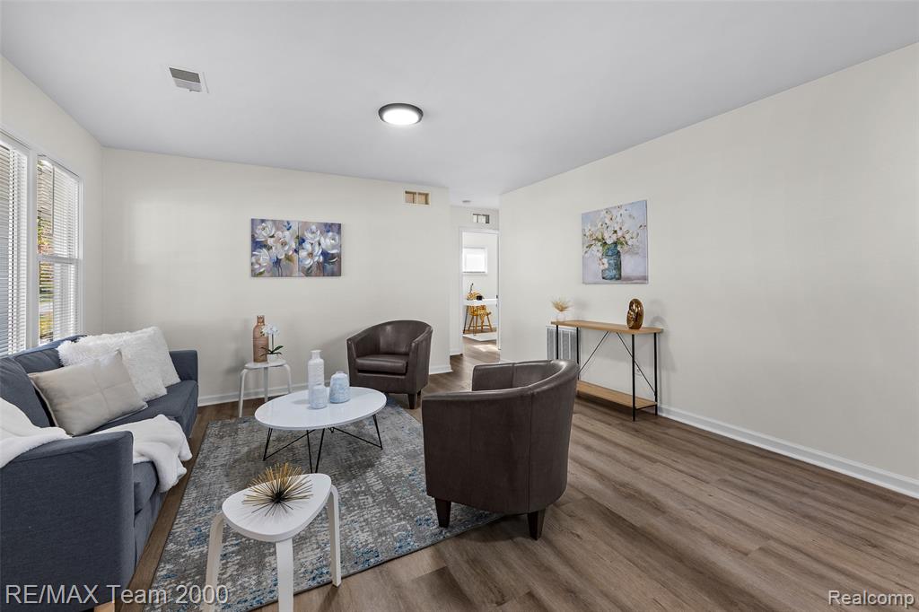 577 Brandt Street, Garden City, MI — Photo 11