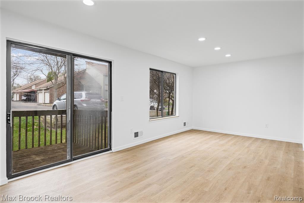 7443 Brynmawr Court, West Bloomfield, MI — Photo 13