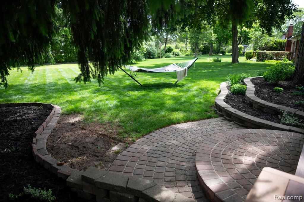 14922 Robinwood Drive, Plymouth, MI 48170 — Photo 18
