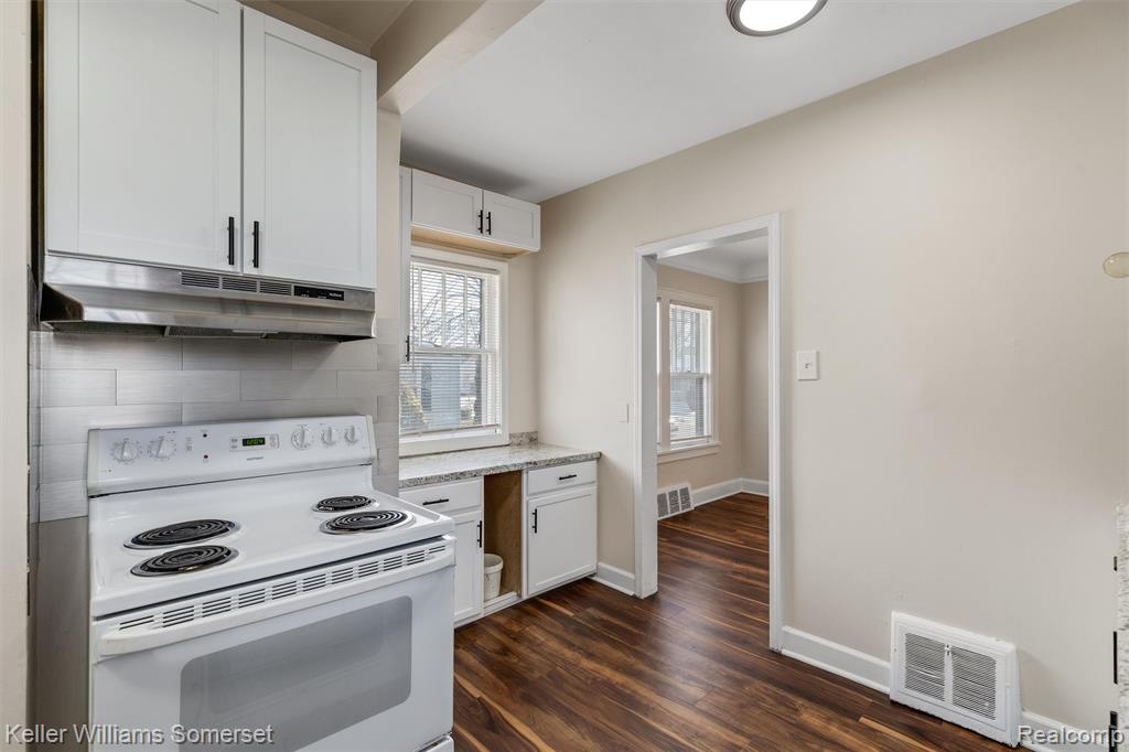 7051 Maxwell Avenue, Warren, MI 48091 — Photo 11