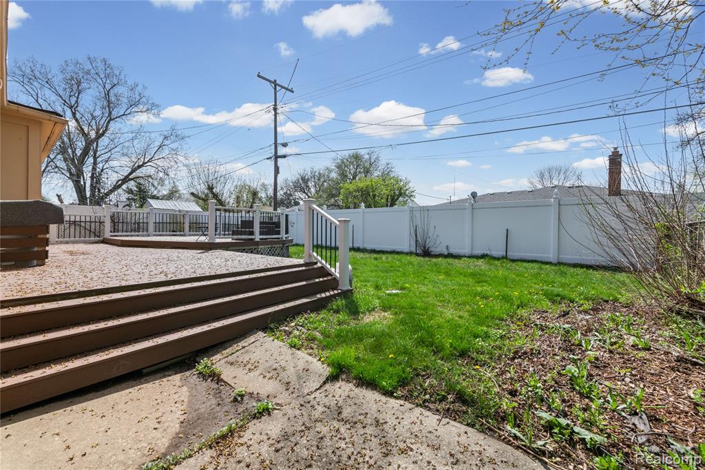 23701 Coyle Street, Oak Park, MI 48237 — Photo 35