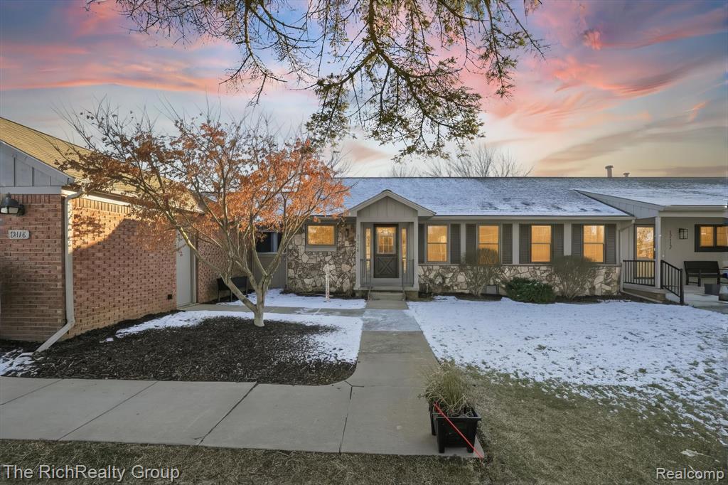 12116 Shenandoah Drive, South Lyon, MI 48178