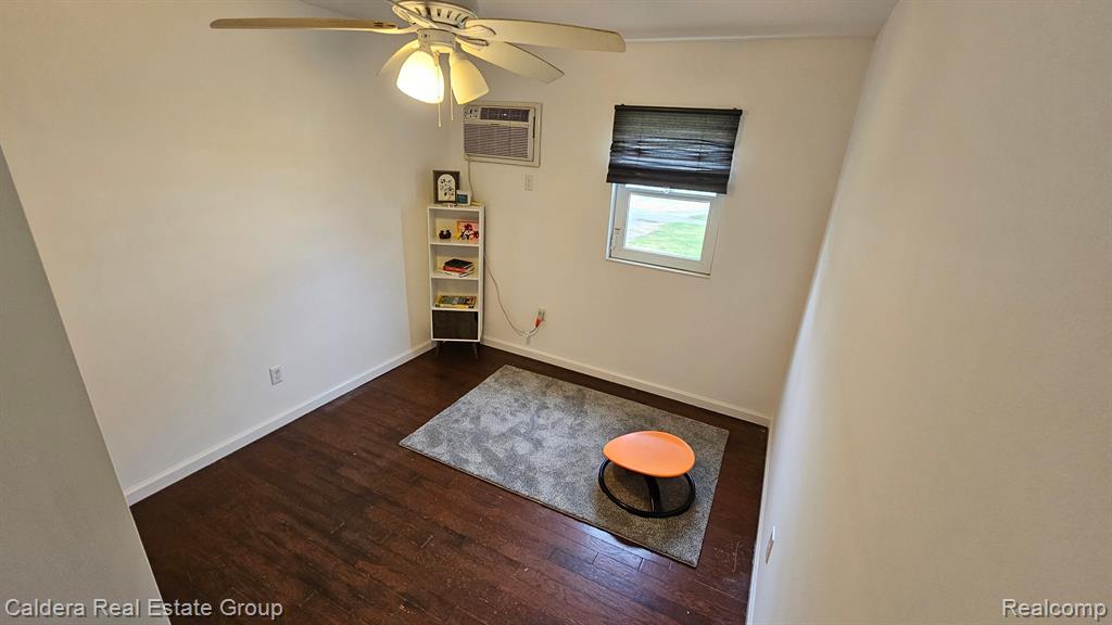 8732 HUGH Street, Westland, MI — Photo 18