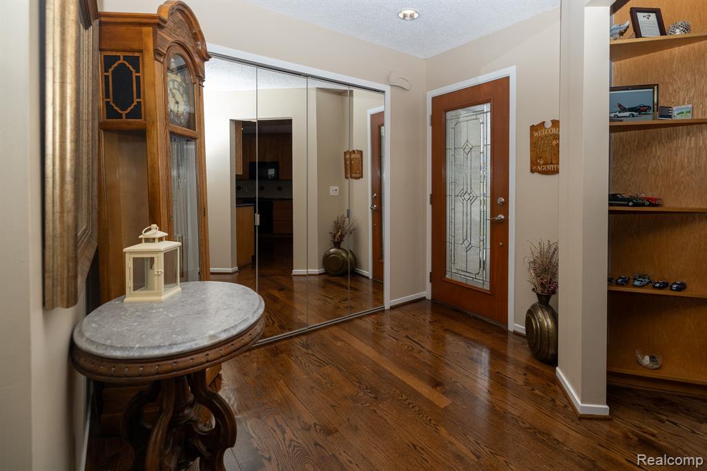 762 Golden Shores, White Lake, MI — Photo 4