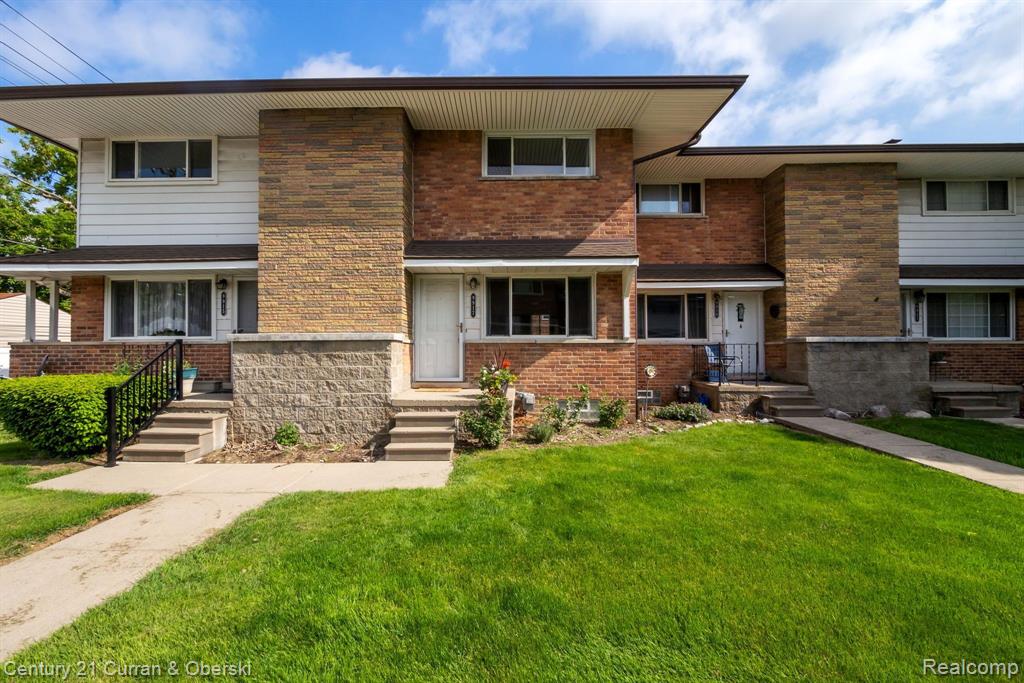 9917 MIDDLEBELT Road, Livonia, MI 48150 — Photo 6