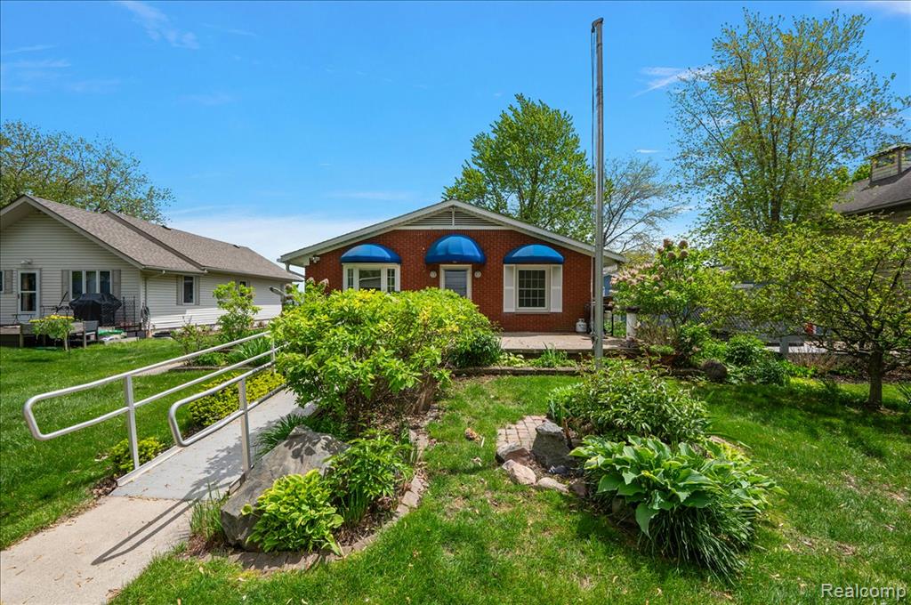 13358 Laplaisance Woods Street, La Salle, MI — Photo 4