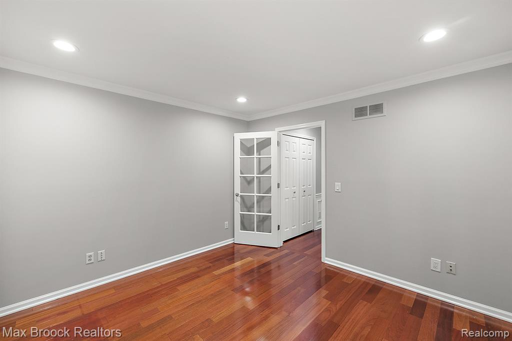 4696 PIER Court, Troy, MI 48098 — Photo 19