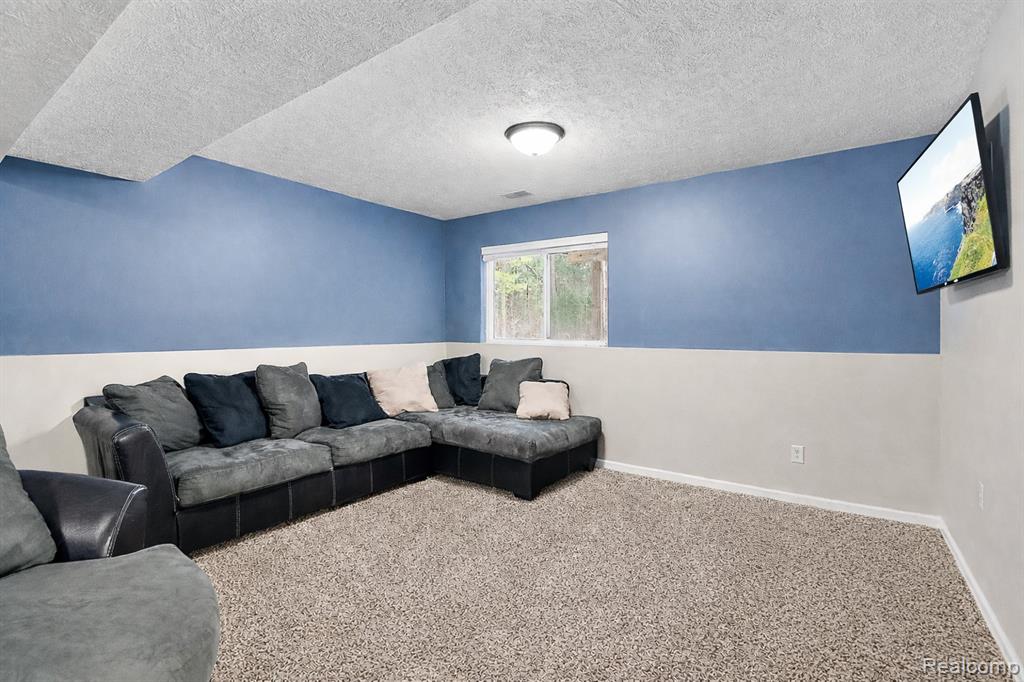 3249 Centennial Oak Drive, Hamilton, MI 49419 — Photo 21