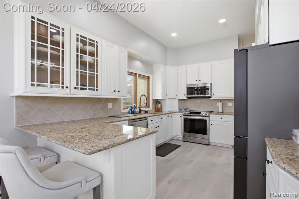 8488 Annette Avenue, Grosse Ile, MI 48138 — Photo 19
