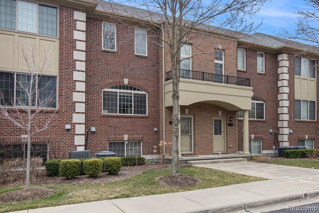 53142 CELTIC Drive, Shelby Twp, MI 48315 — Photo 3