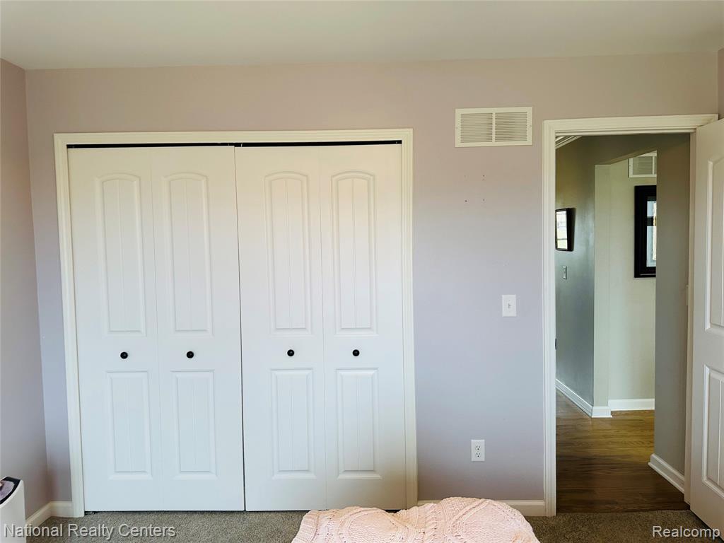 12047 Shenandoah Drive, 2, South Lyon, MI 48178 — Photo 28