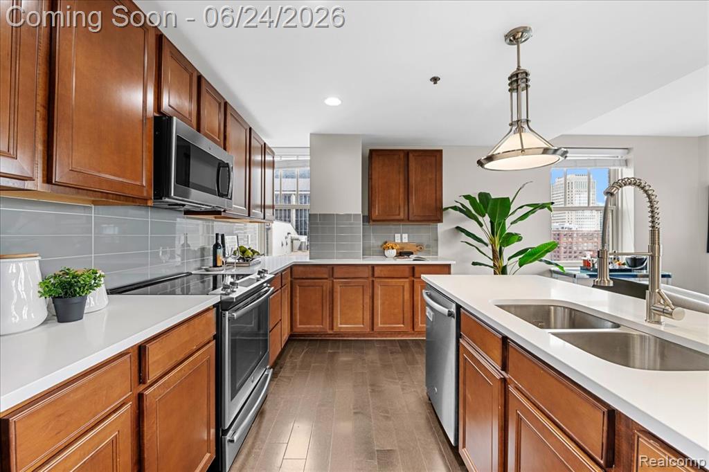 525 W LAFAYETTE Boulevard, 13E, Detroit, MI 48226 — Photo 12