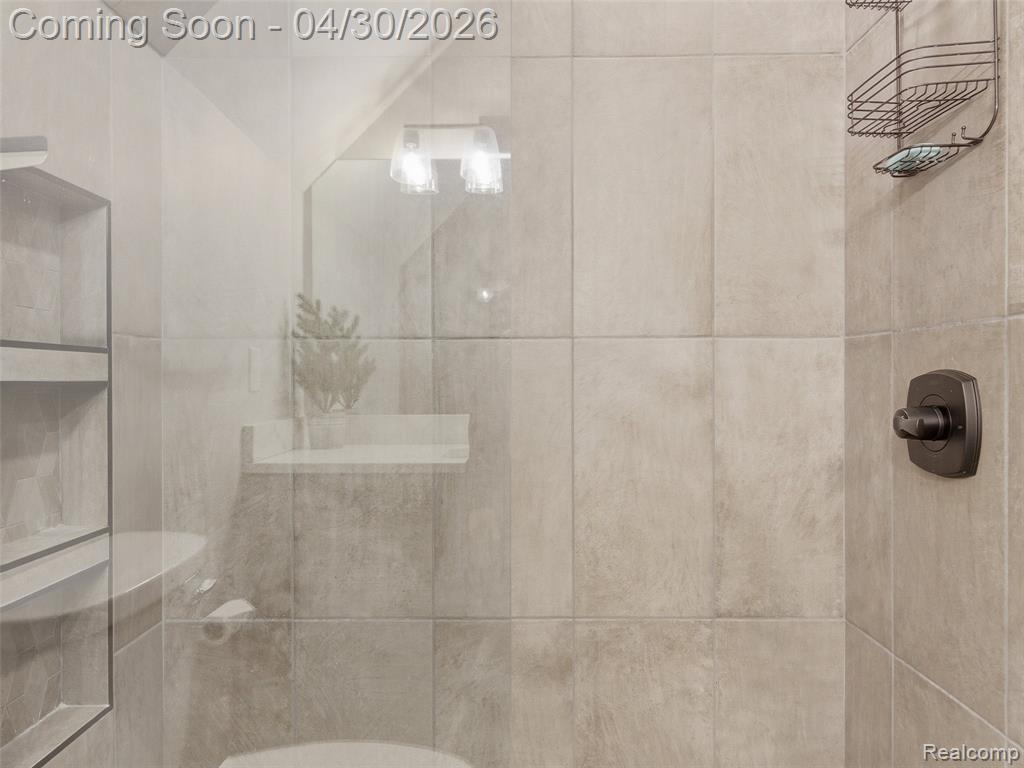 12210 Mantawauka Drive, Fenton, MI 48430 — Photo 48