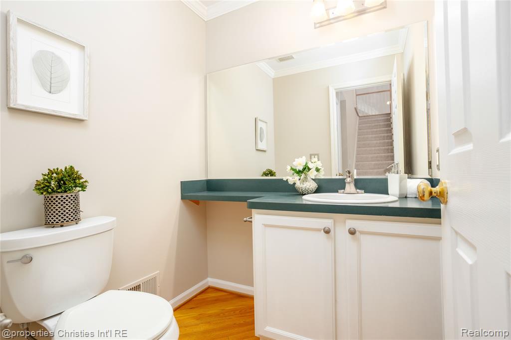 45330 Stonehedge Drive, 2, Plymouth, MI 48170 — Photo 17