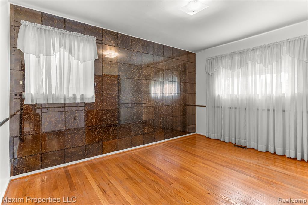 6545 N Charlesworth Street, Dearborn Heights, MI 48127 — Photo 12
