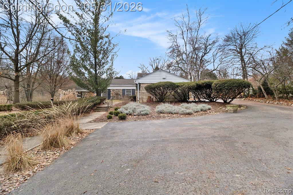 26580 Wellington Road, Franklin, MI 48025 — Photo 55