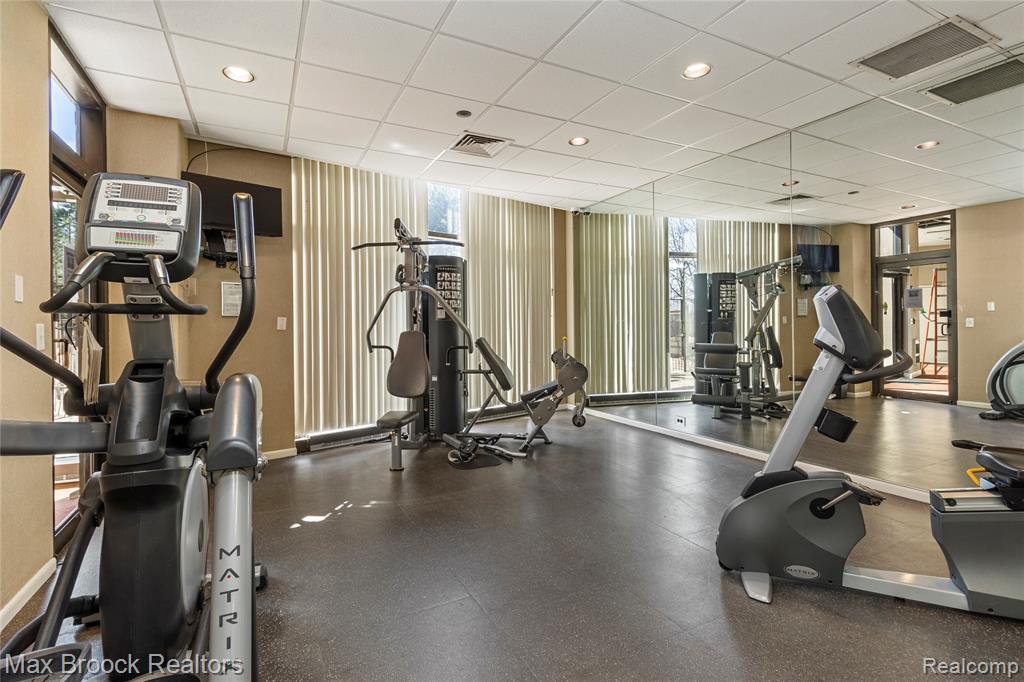 5000 Town Center, 2605, Southfield, MI 48075 — Photo 42