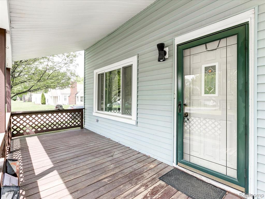 917 Garfield Street, Port Huron, MI 48060 — Photo 2