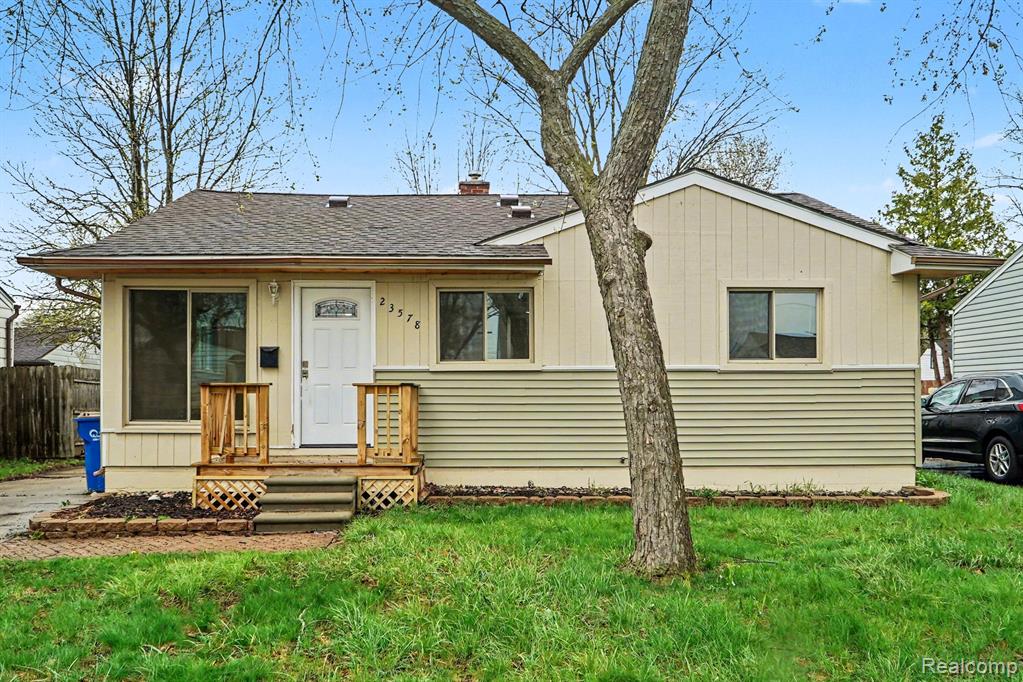 23578 Blackett Avenue, Warren, MI 48089