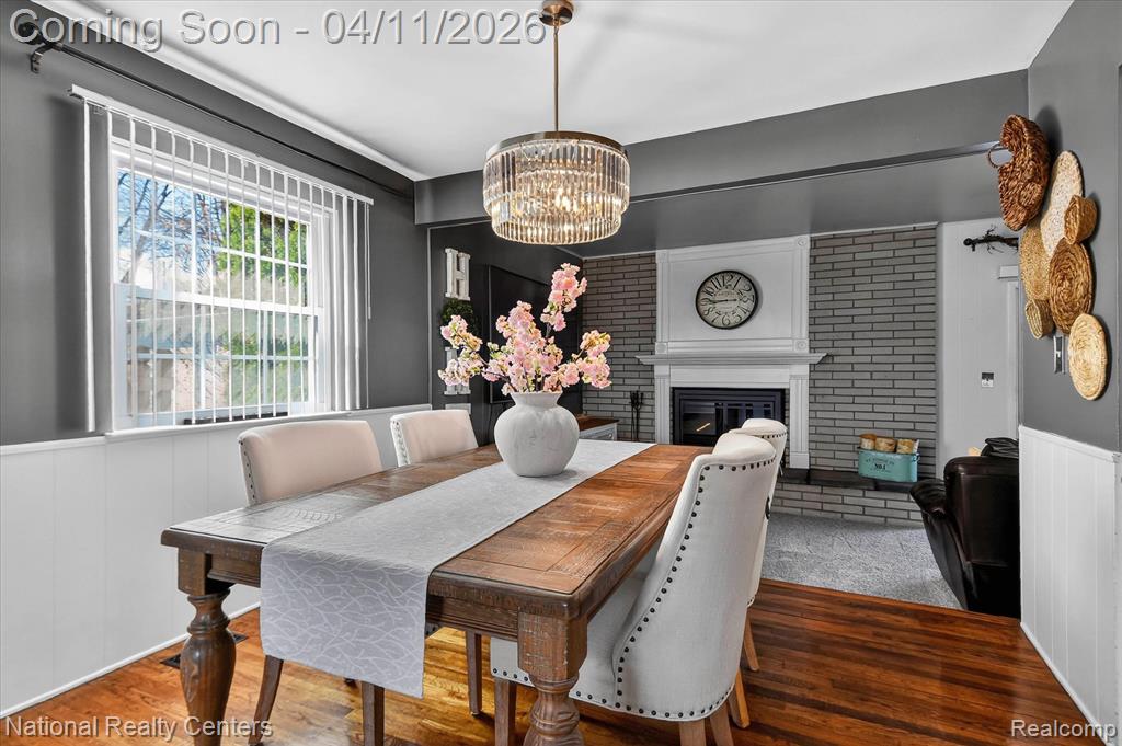 594 Worchester Street, Westland, MI 48186 — Photo 9