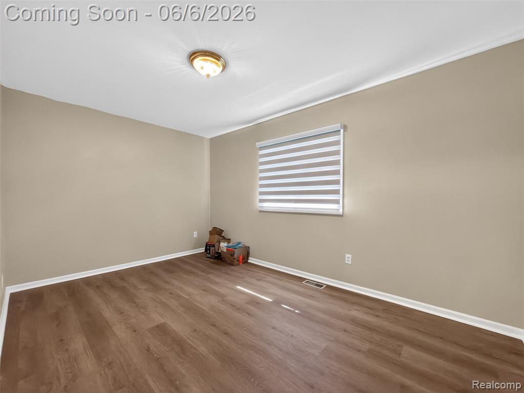 41599 Red Oak Drive, Sterling Heights, MI 48314 — Photo 21