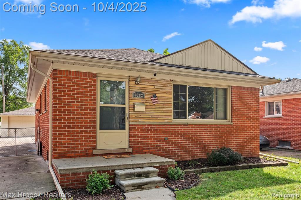 8282 Nightingale Street, Dearborn Heights, MI 48127 — Photo 2