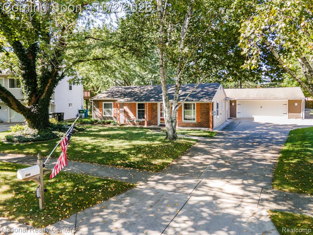 1061 Truwood Drive - Photo 3
