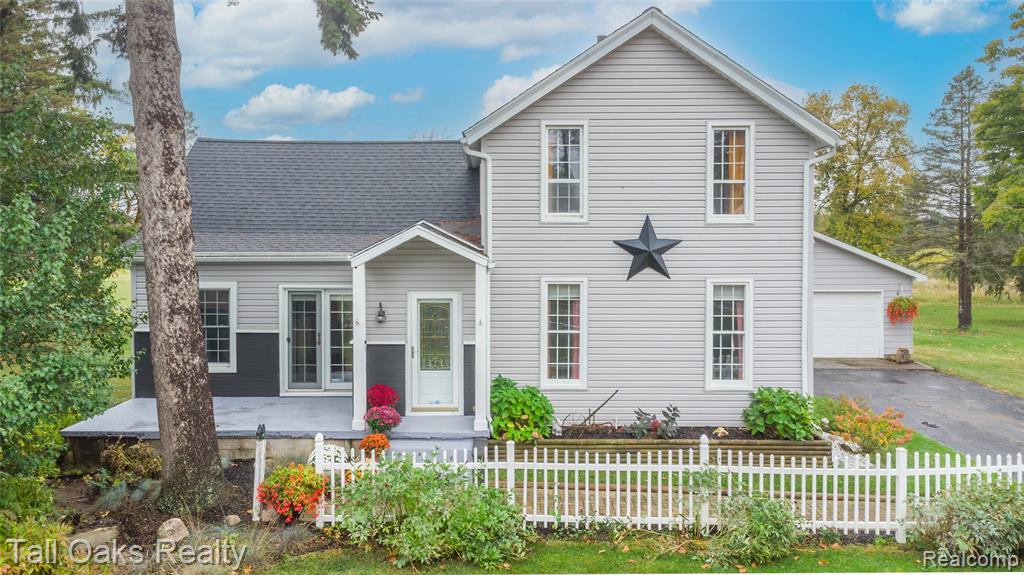 9440 E Potter Road, Davison, MI 48423 — front exterior