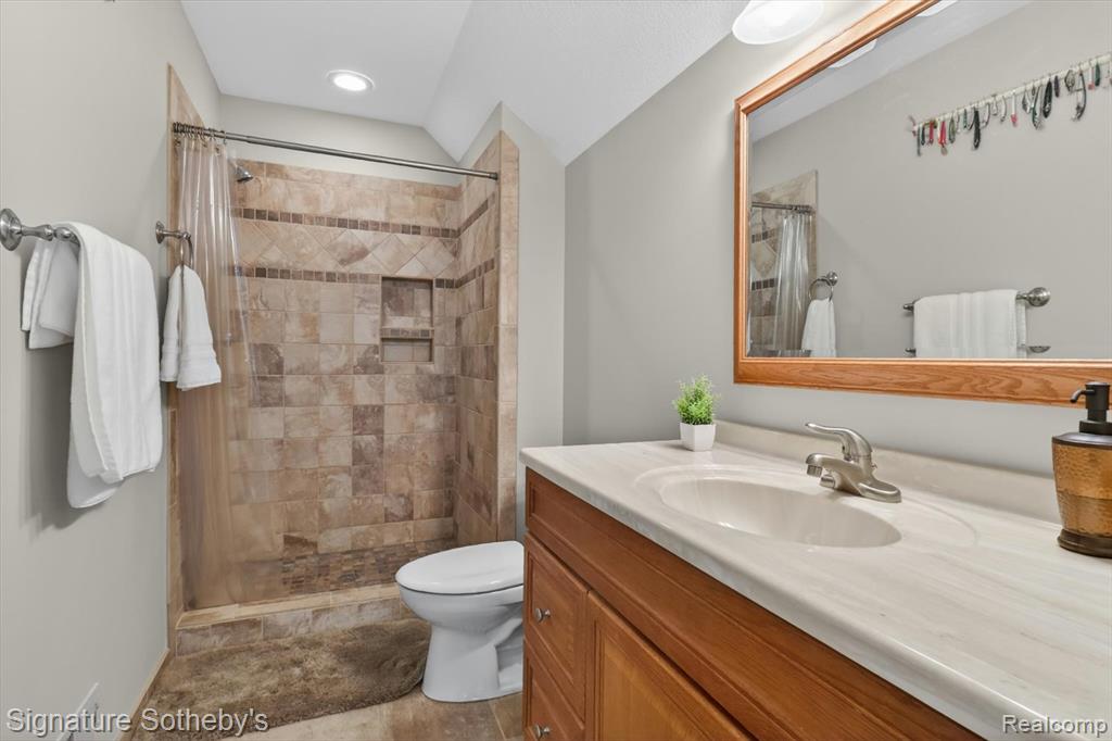 12700 Shaffer Road, Davisburg, MI 48350 — Photo 40