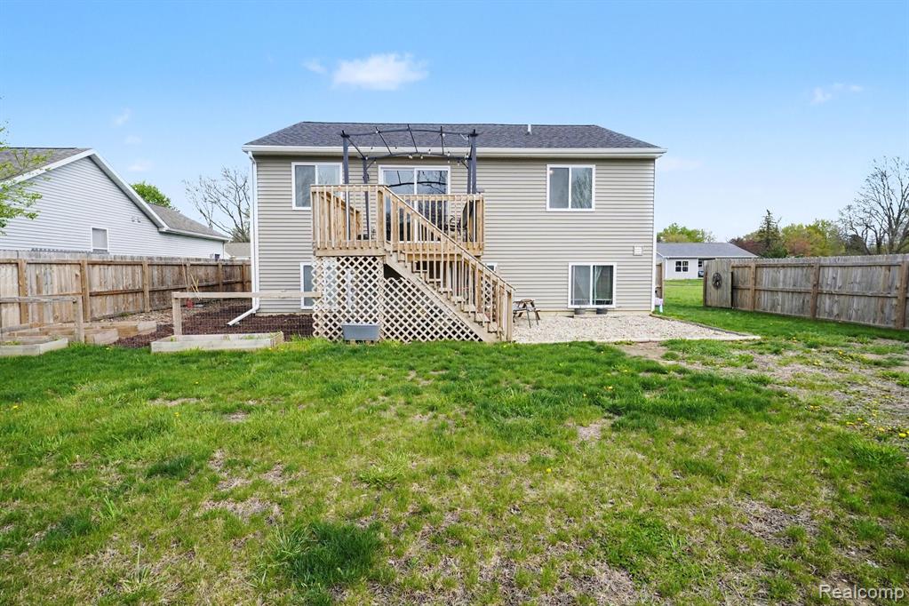 202 Creek Pointe Circle, Durand, MI 48429 — Photo 25