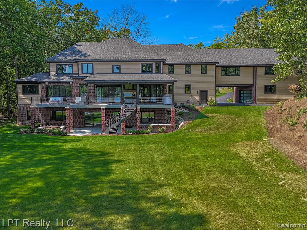 5029 Forest Valley Drive, Clarkston, MI 48348 — Photo 86