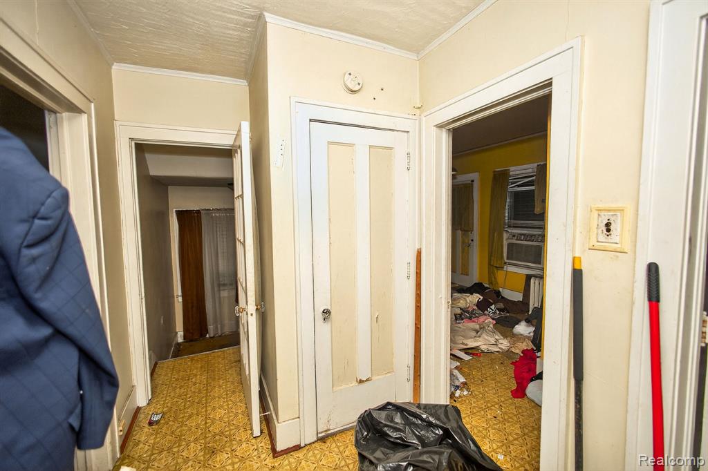 2437 Longfellow Street, Detroit, MI 48206 — Photo 32