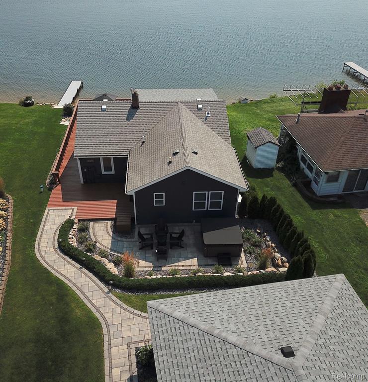 8453 WOODLAND SHORE Drive, Brighton, MI 48114 — Photo 24